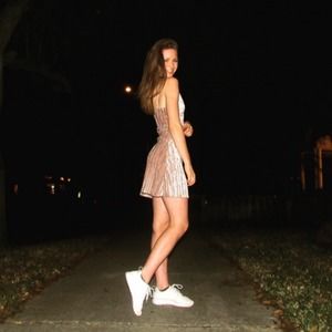 Meet your Posher, Ally